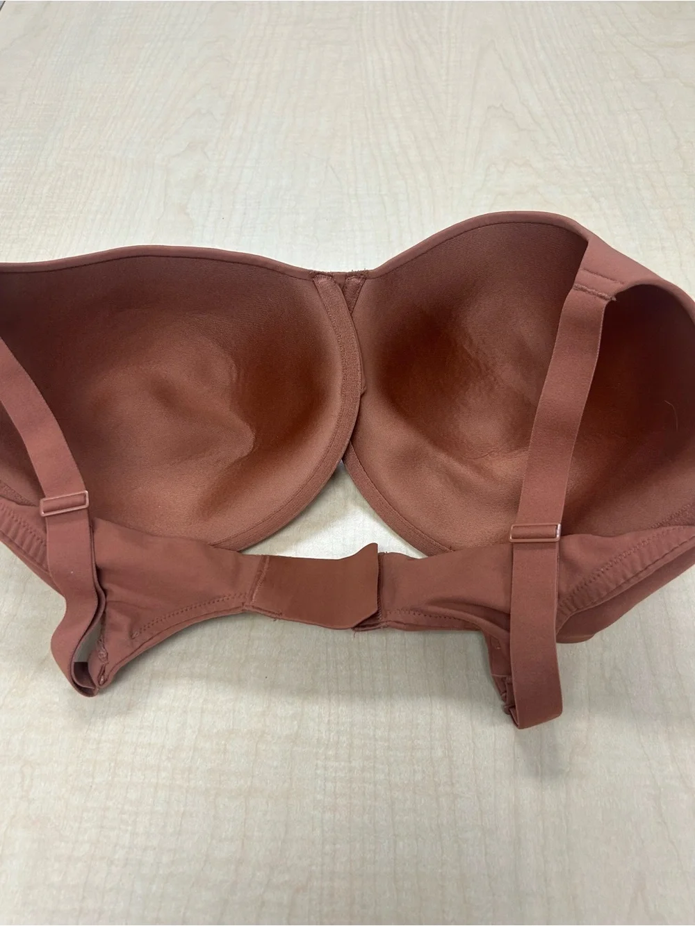 SKIMS Molded T-Shirt Bra in Rust Brown with underwire 38DDD